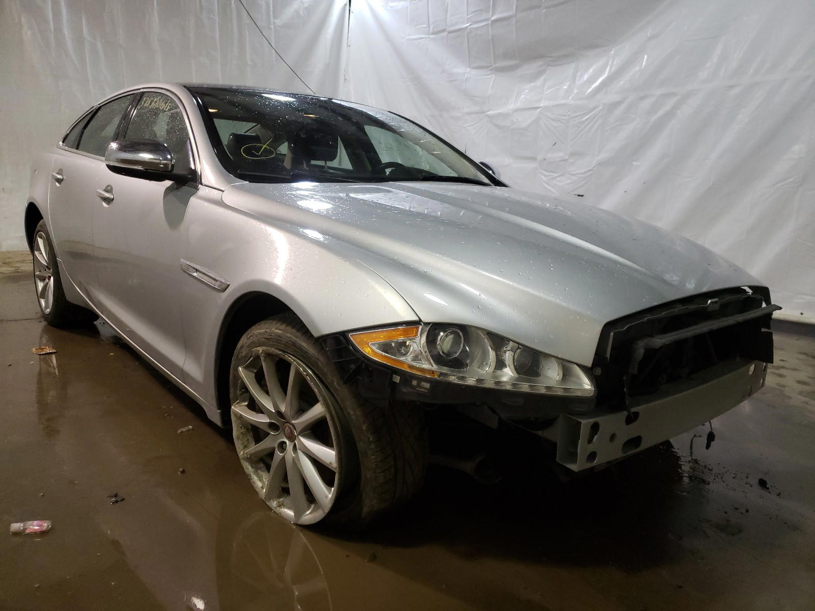 JAGUAR XJ 2014 with VIN SAJWJ1CD4E8V61212 - Photo from auction