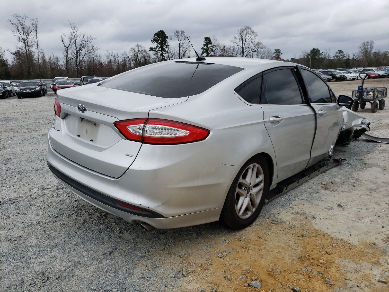 Photo 4 from auction – 2016 FORD FUSION SE with VIN 3FA6P0H73GR119619