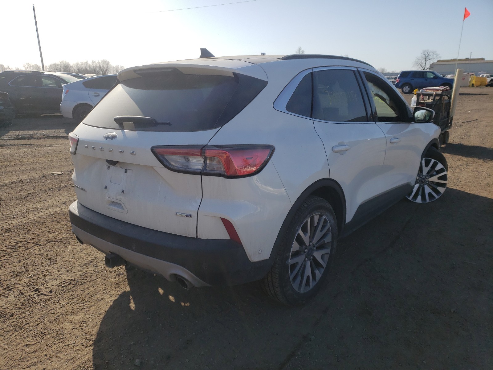Photo 4 from auction – 2020 FORD ESCAPE TIT with VIN 1FMCU9J94LUB97864