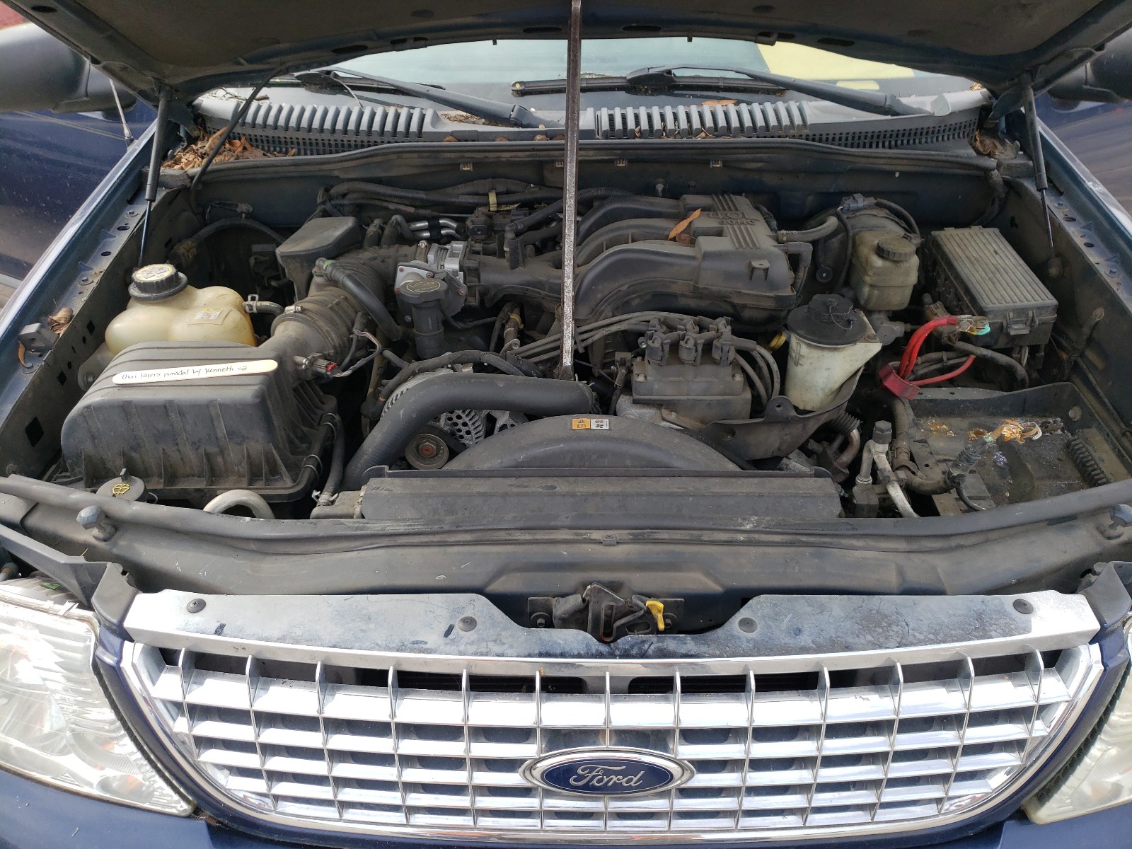 Foto 7 de la subasta – 2005 FORD EXPLORER con VIN 1FMZU63K85UA20634