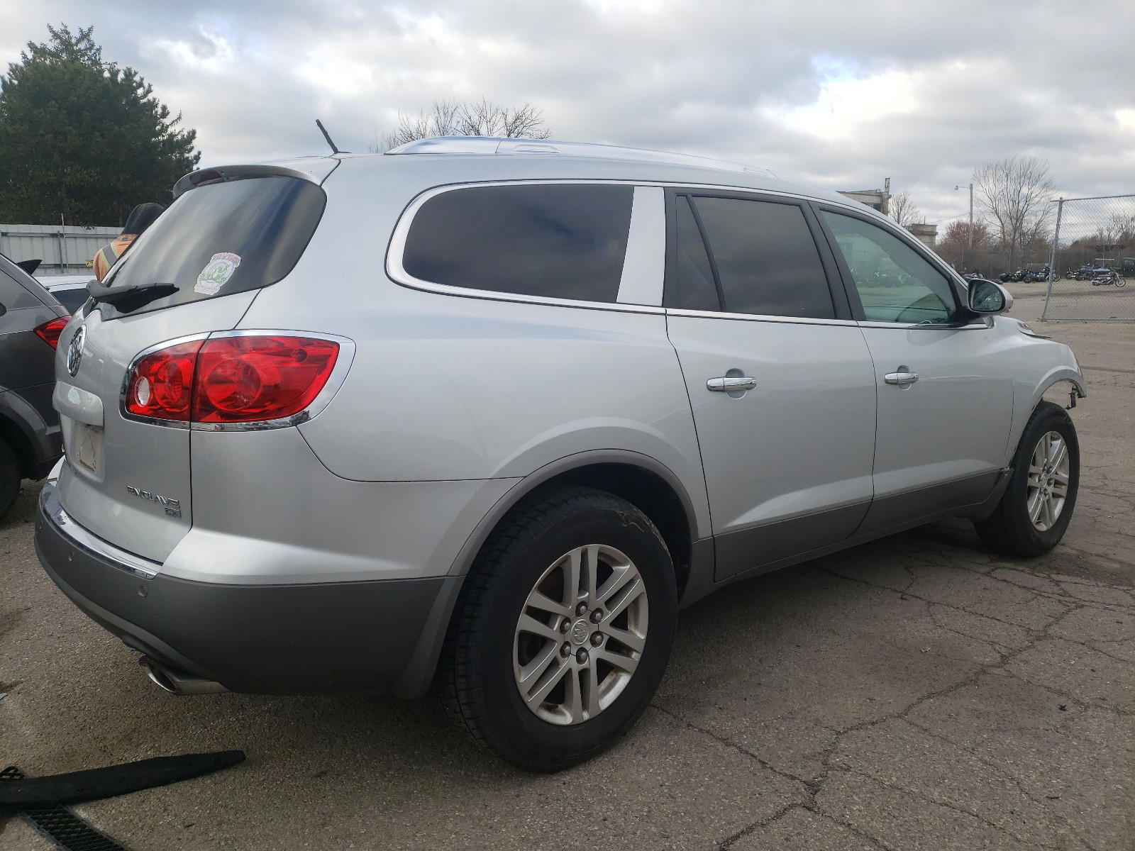 Photo 4 from auction – 2009 BUICK ENCLAVE CX with VIN 5GAER13D49J208021