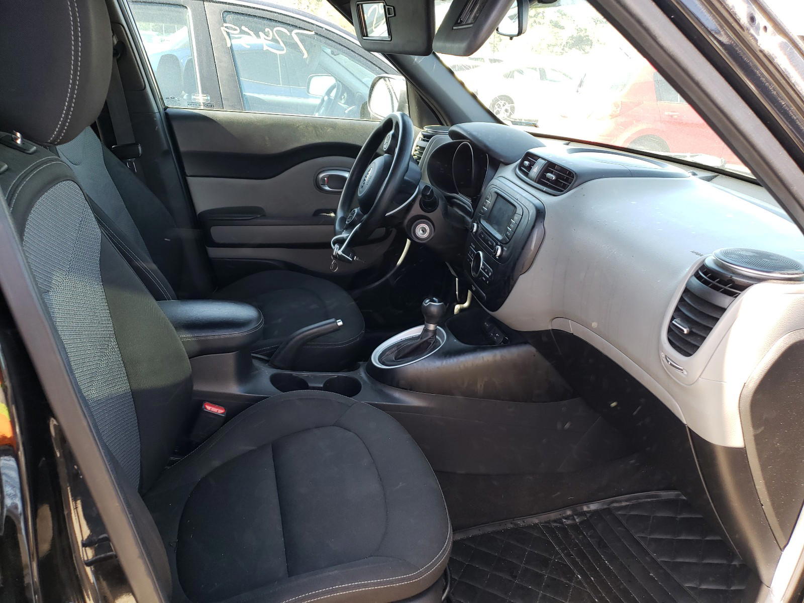 Photo 5 from auction – 2017 KIA SOUL + with VIN KNDJP3A51H7444146