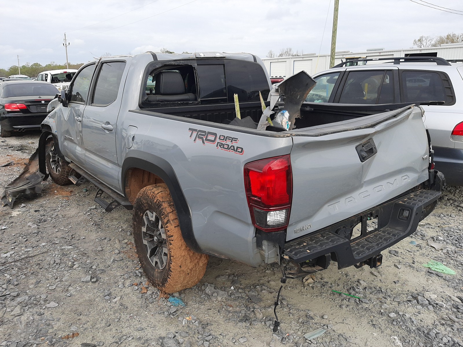 Photo 3 from auction – 2018 TOYOTA TACOMA DOU with VIN 3TMAZ5CN7JM077672
