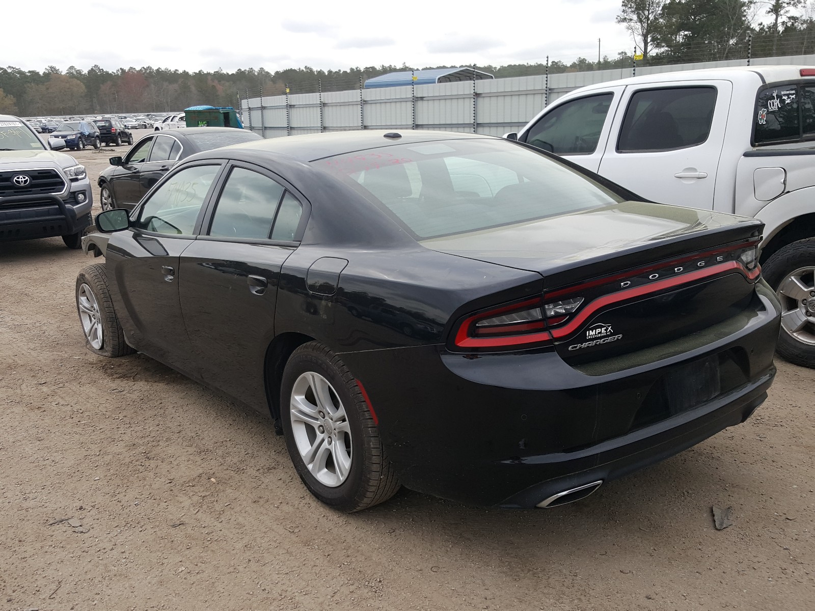 Фото 3 с аукциона – 2016 DODGE CHARGER SE с VIN 2C3CDXBG0GH114935