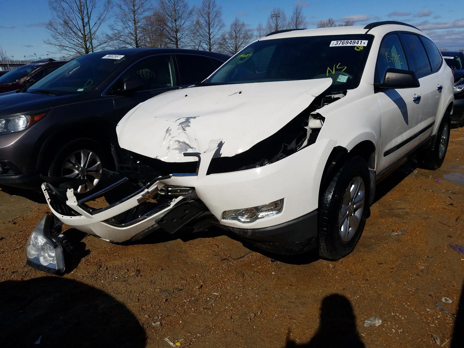 Photo 2 from auction – 2012 CHEVROLET TRAVERSE L with VIN 1GNKRFED9CJ237802