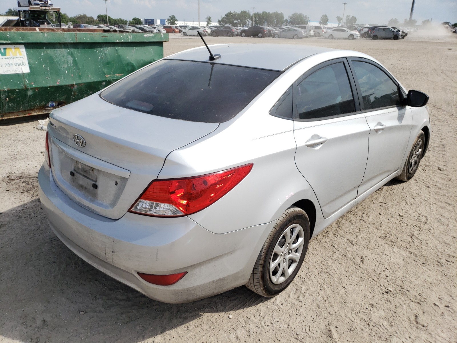 Photo 4 from auction – 2014 HYUNDAI ACCENT GLS with VIN KMHCT4AE4EU627074