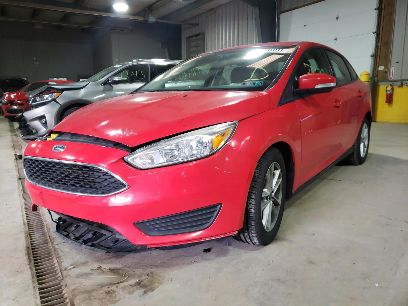 Photo 2 from auction – 2015 FORD FOCUS SE with VIN 1FADP3F2XFL292910