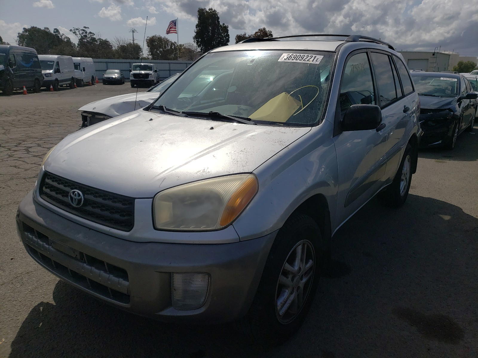 Photo 2 from auction – 2003 TOYOTA RAV4 with VIN JTEHH20V036090685