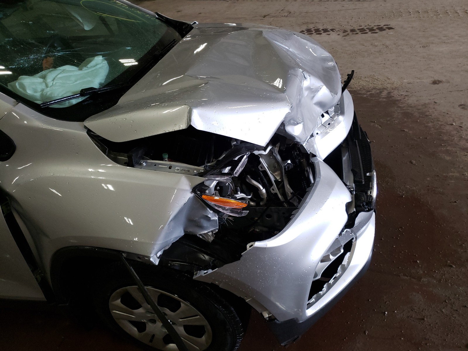 Photo 9 from auction – 2018 CHEVROLET TRAX LS with VIN 3GNCJKSB0JL372096