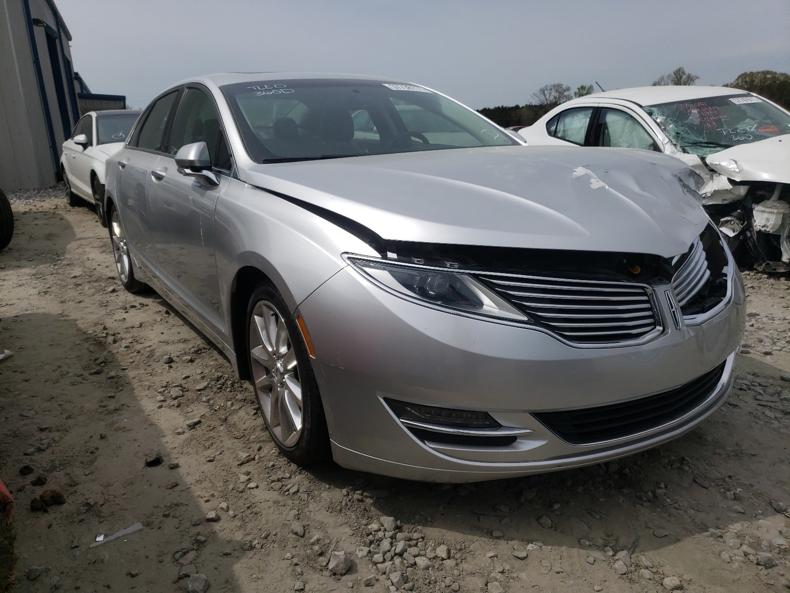 Zdjęcie 1 z aukcji – 2015 LINCOLN MKZ z VIN 3LN6L2G96FR618087