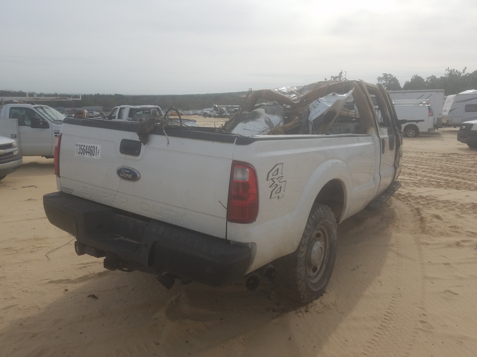 Photo 4 from auction – 2013 FORD F350 SUPER with VIN 1FT8W3BT2DEB10910