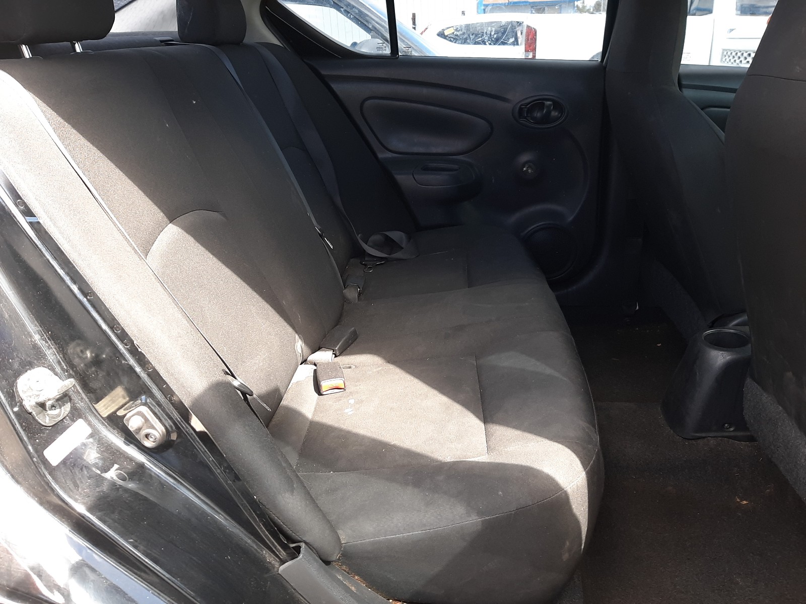 Photo 6 from auction – 2015 NISSAN VERSA S with VIN 3N1CN7AP0FL934032