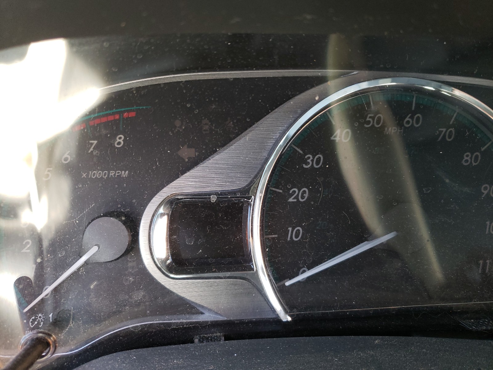 Photo 8 from auction – 2013 TOYOTA SIENNA XLE with VIN 5TDDK3DC1DS055626