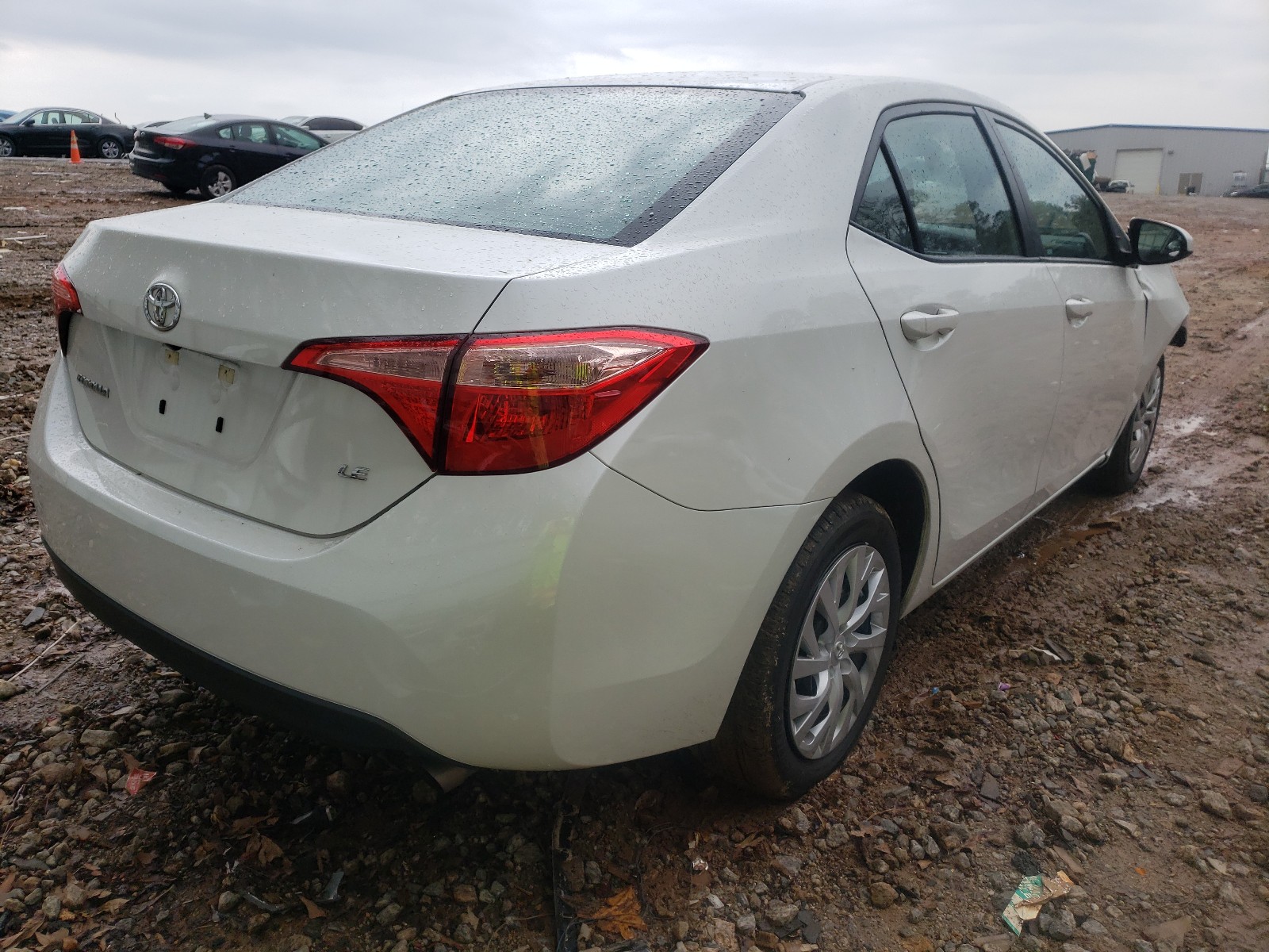 Photo 4 from auction – 2018 TOYOTA COROLLA with VIN 5YFBURHE6JP816798
