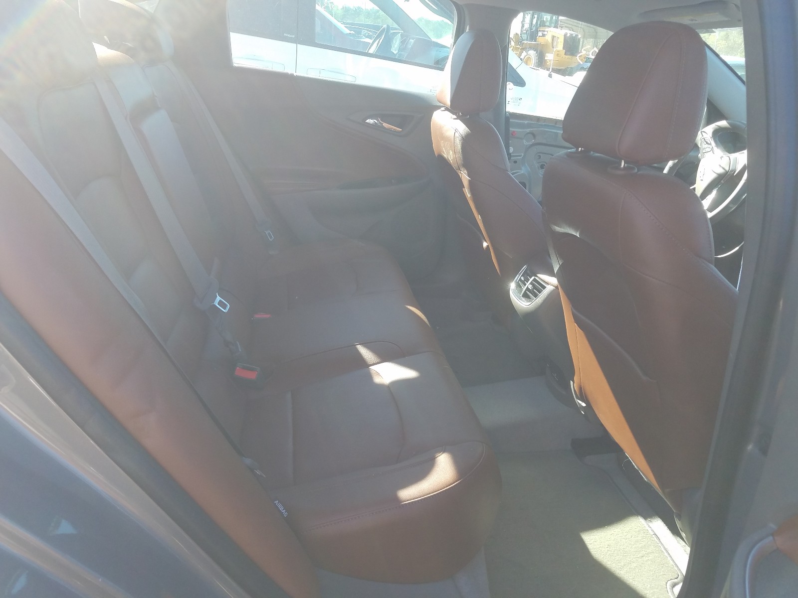 Photo 6 from auction – 2018 CHEVROLET MALIBU LT with VIN 1G1ZD5ST7JF118487