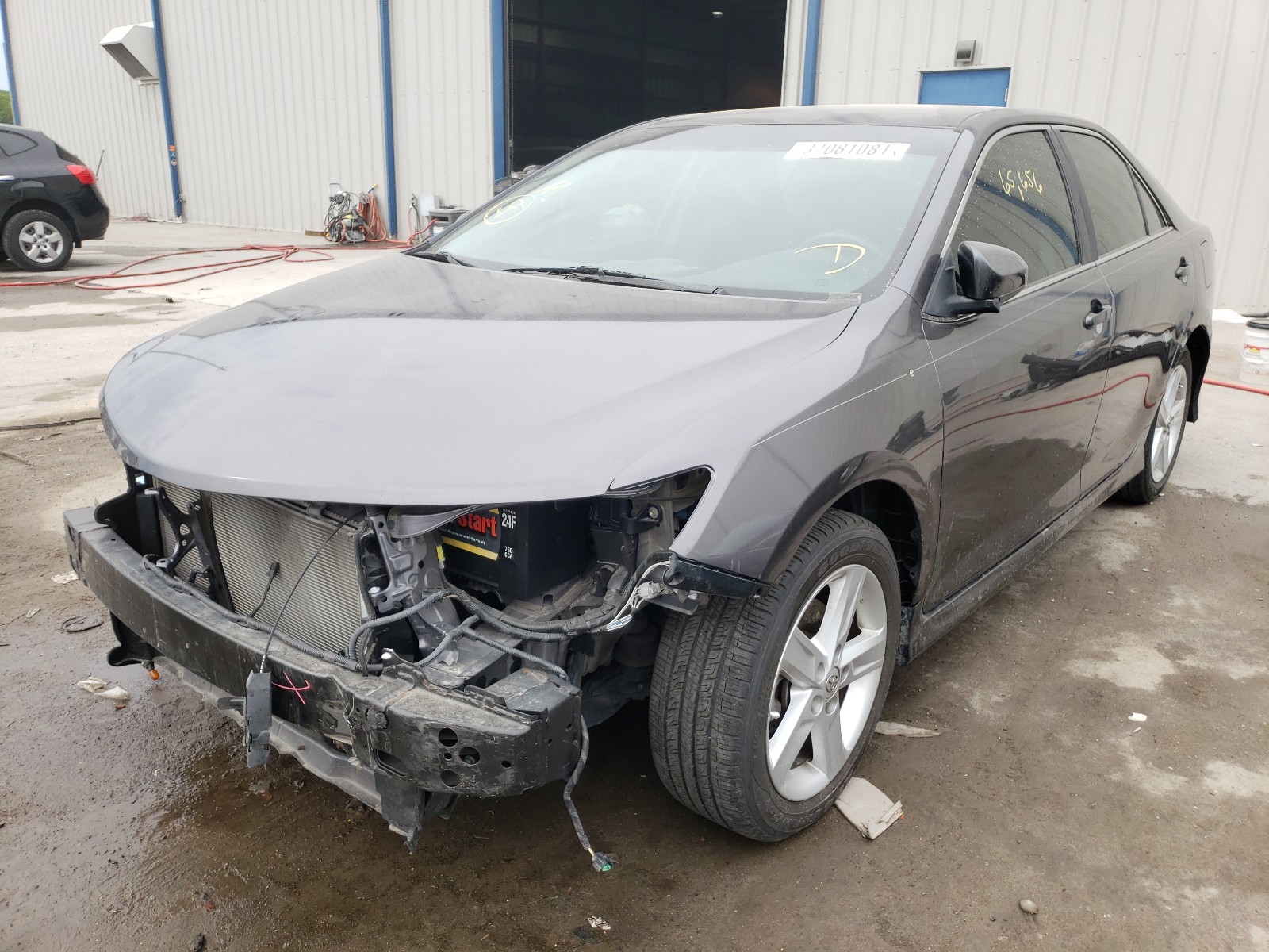 Photo 2 from auction – 2014 TOYOTA CAMRY L with VIN 4T1BF1FK9EU383499