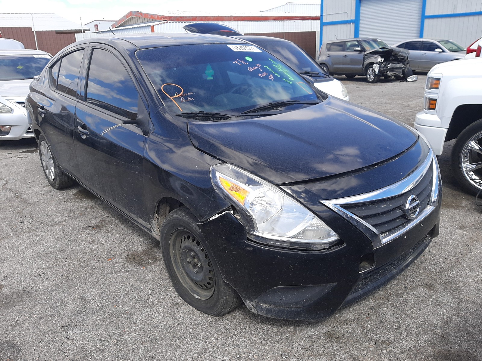 NISSAN VERSA S 2015 with VIN 3N1CN7AP0FL934032 - Photo from auction