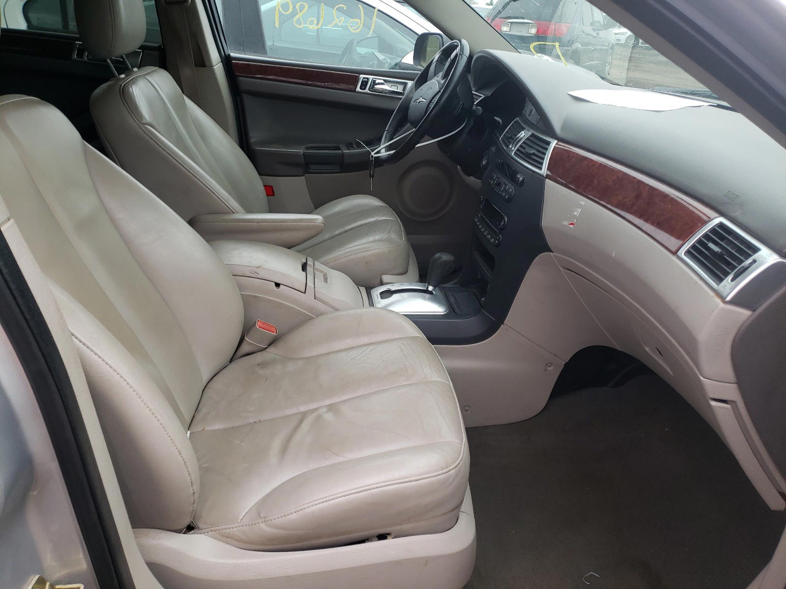 Photo 5 from auction – 2004 CHRYSLER PACIFICA with VIN 2C8GF68424R634850