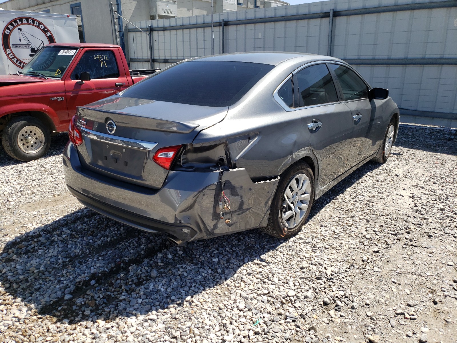 Photo 4 from auction – 2017 NISSAN ALTIMA 2.5 with VIN 1N4AL3AP2HN311040