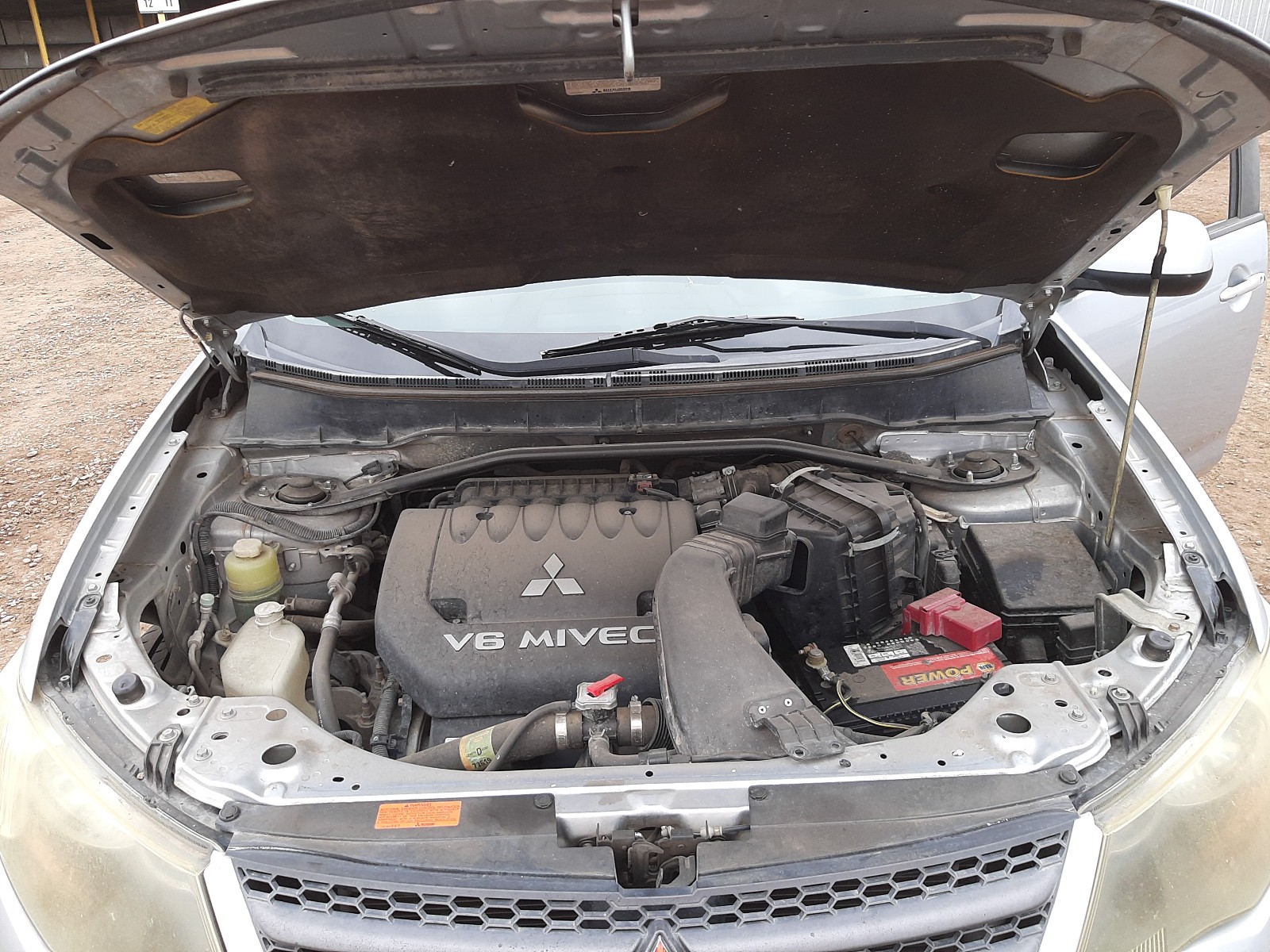 صورة رقم 7 من المزاد - 2007 MITSUBISHI OUTLANDER مع VIN JA4MS41X57U010079