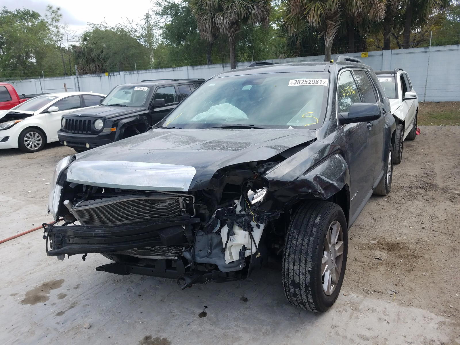 Photo 2 from auction – 2013 GMC TERRAIN SL with VIN 2GKALSEK7D6212901