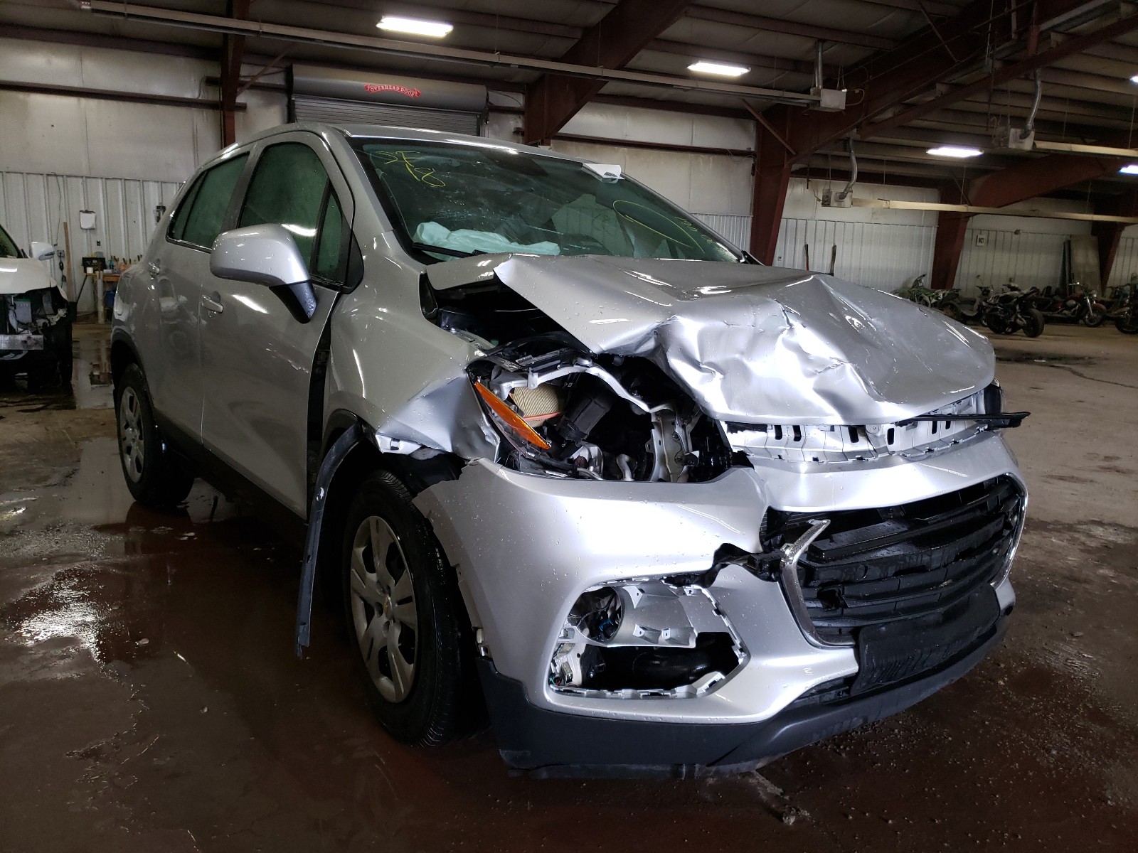 Photo 1 from auction – 2018 CHEVROLET TRAX LS with VIN 3GNCJKSB0JL372096