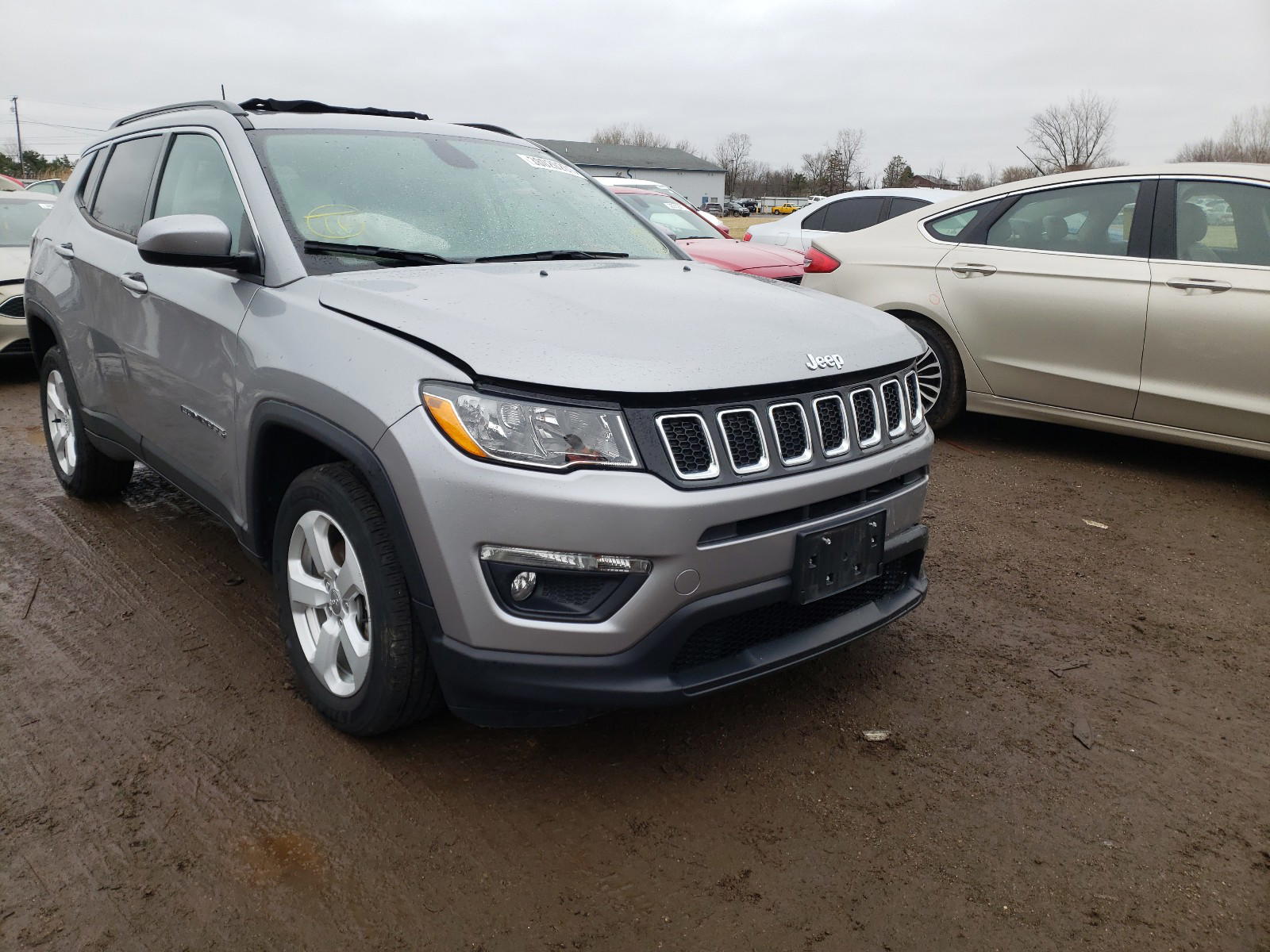 JEEP COMPASS LA 2019 with VIN 3C4NJDBB3KT834276 - Photo from auction