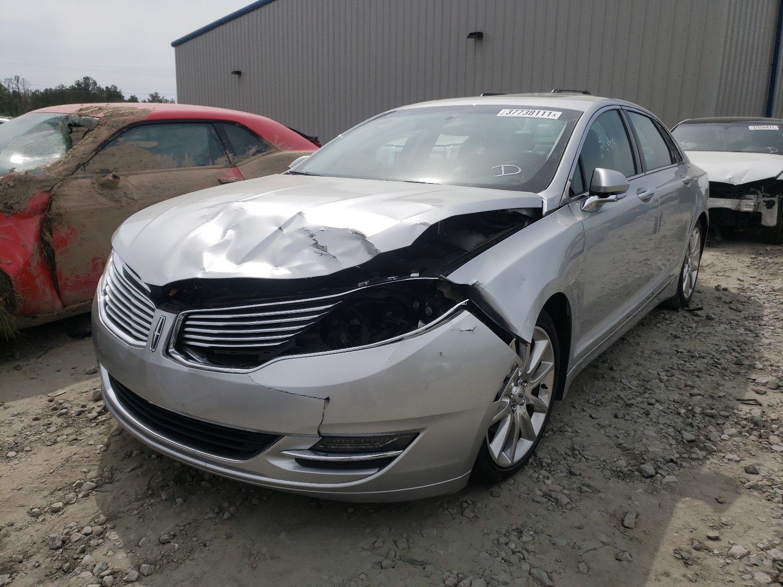 Zdjęcie 2 z aukcji – 2015 LINCOLN MKZ z VIN 3LN6L2G96FR618087