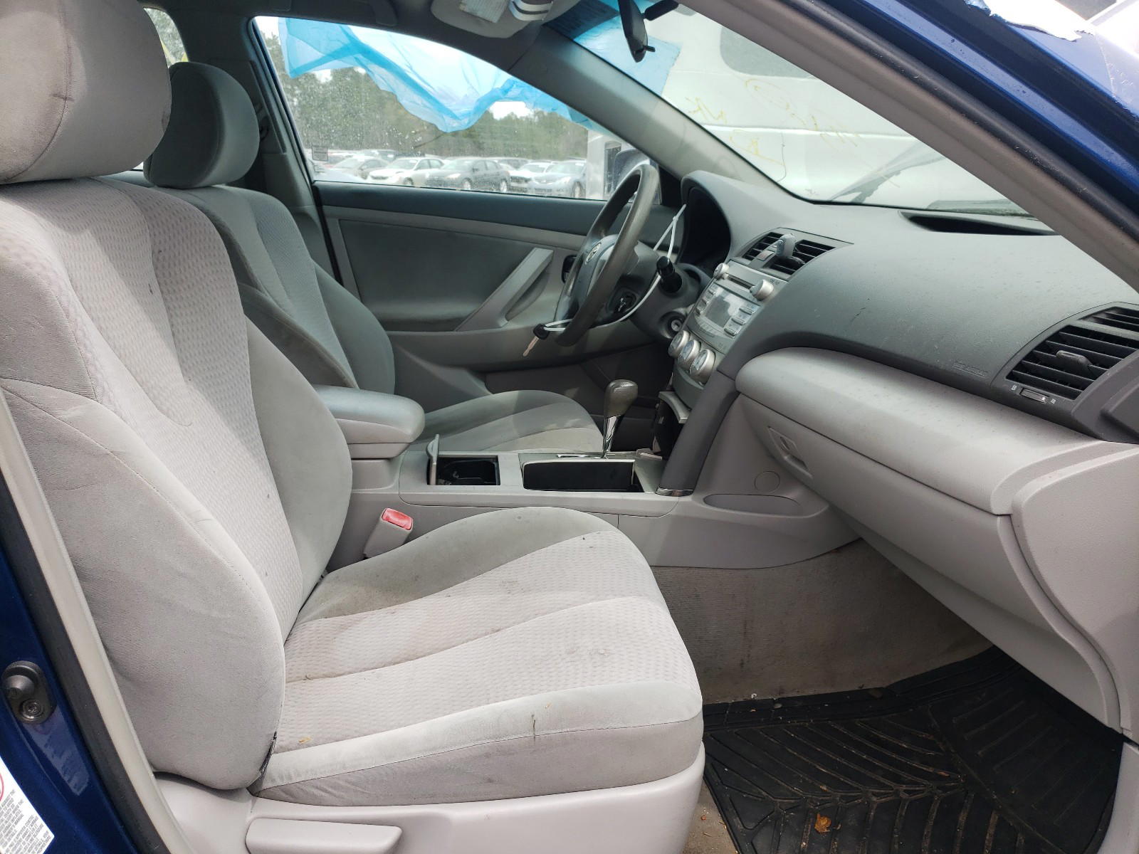 Photo 5 from auction – 2011 TOYOTA CAMRY BASE with VIN 4T4BF3EK0BR105332