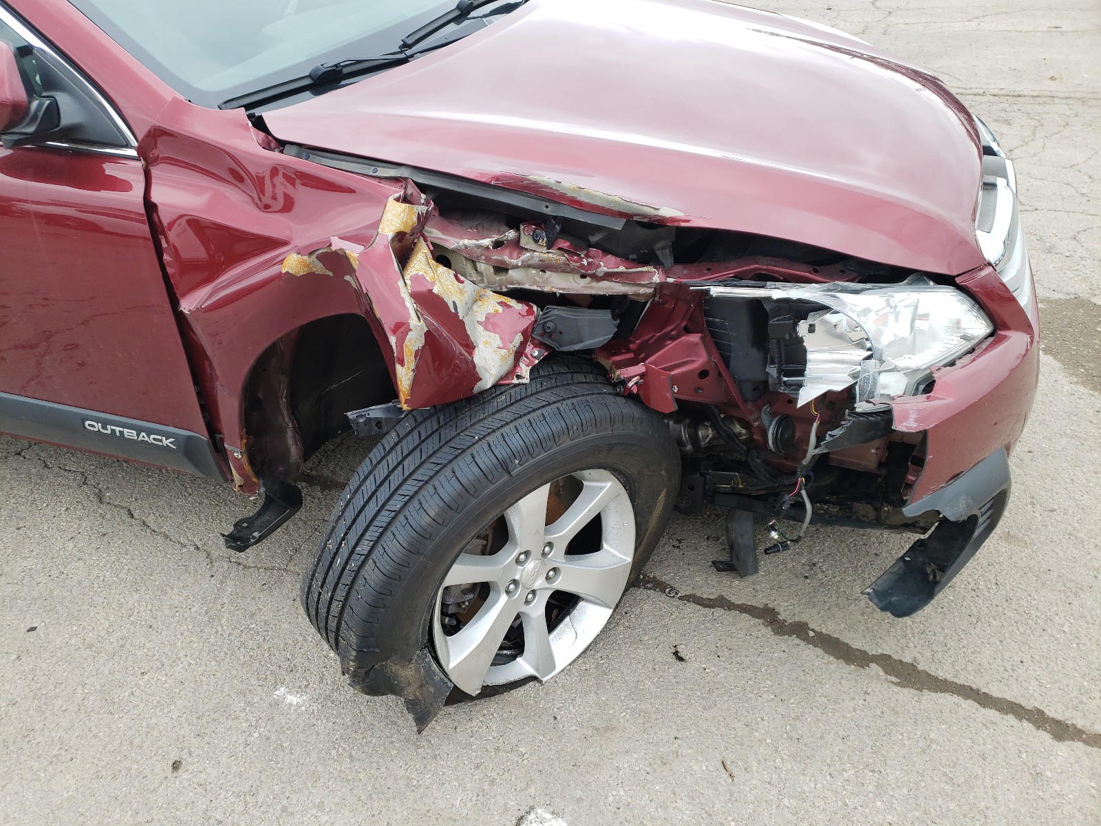Photo 9 from auction – 2013 SUBARU OUTBACK 2. with VIN 4S4BRCJC0D3297151