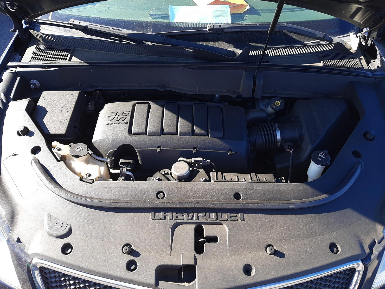 Photo 7 from auction – 2011 CHEVROLET TRAVERSE L with VIN 1GNKVFED5BJ144933