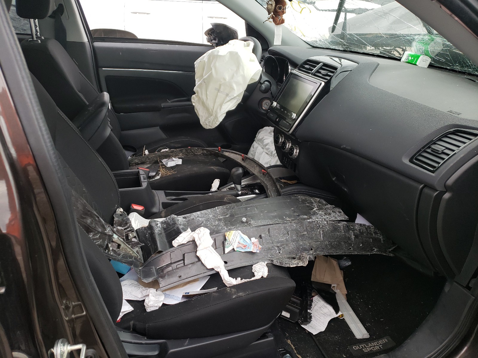 Photo 5 from auction – 2020 MITSUBISHI OUTLANDER with VIN JA4AP3AU8LU016988