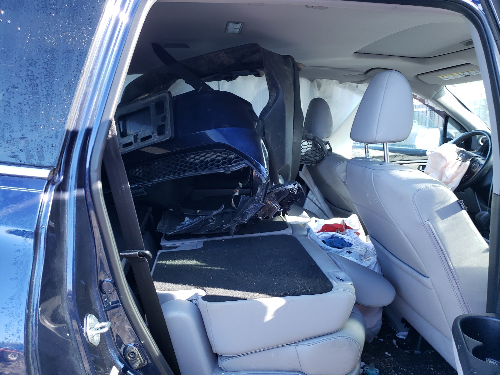 Photo 6 from auction – 2016 HONDA PILOT EXLN with VIN 5FNYF6H75GB009066