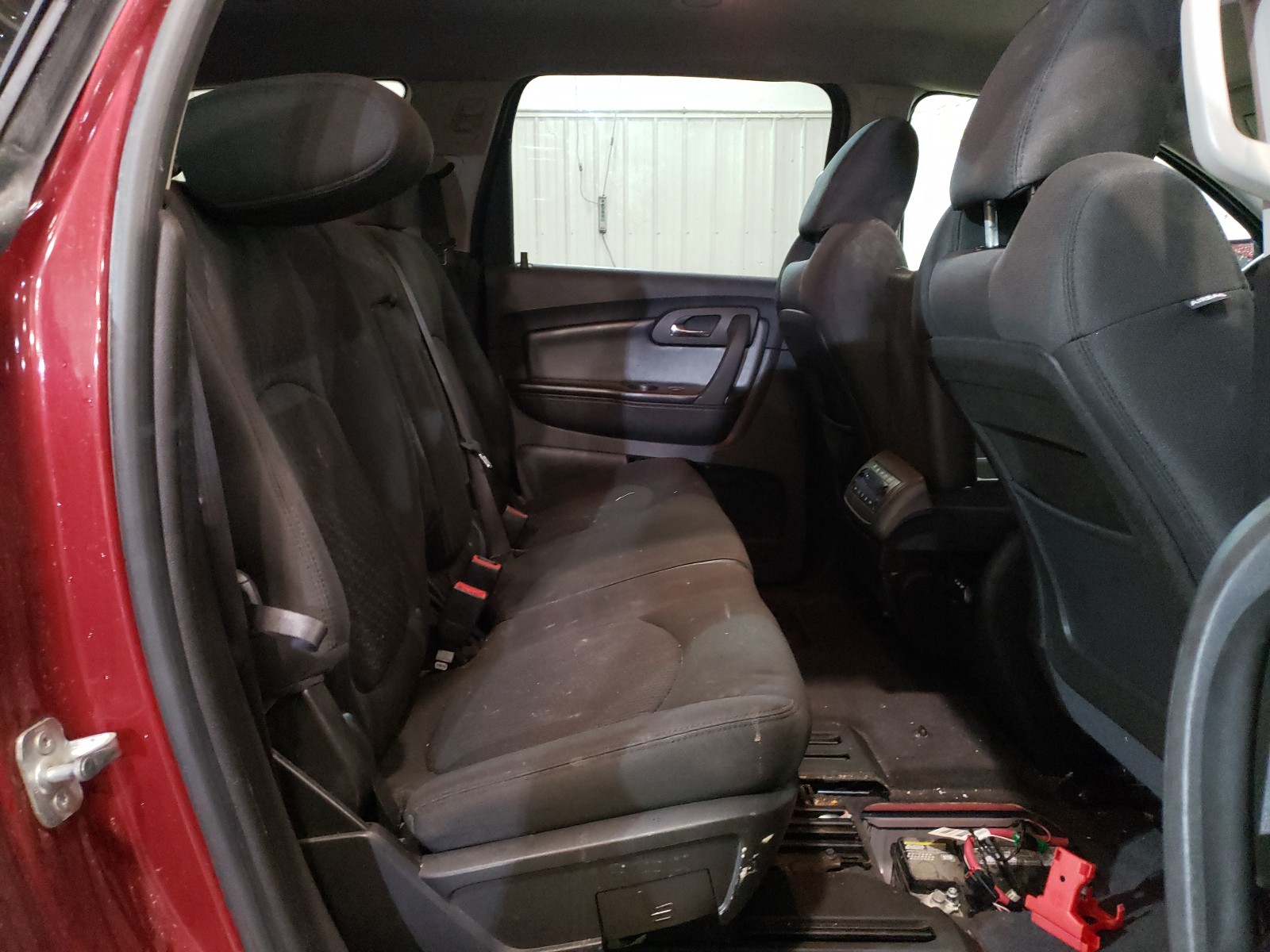 Photo 6 from auction – 2011 CHEVROLET TRAVERSE L with VIN 1GNKRGED7BJ108817