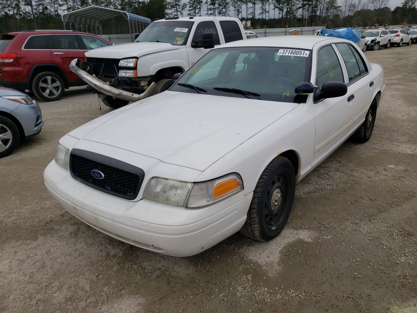 Photo 2 from auction – 2010 FORD CROWN VICT with VIN 2FABP7BV3AX101936