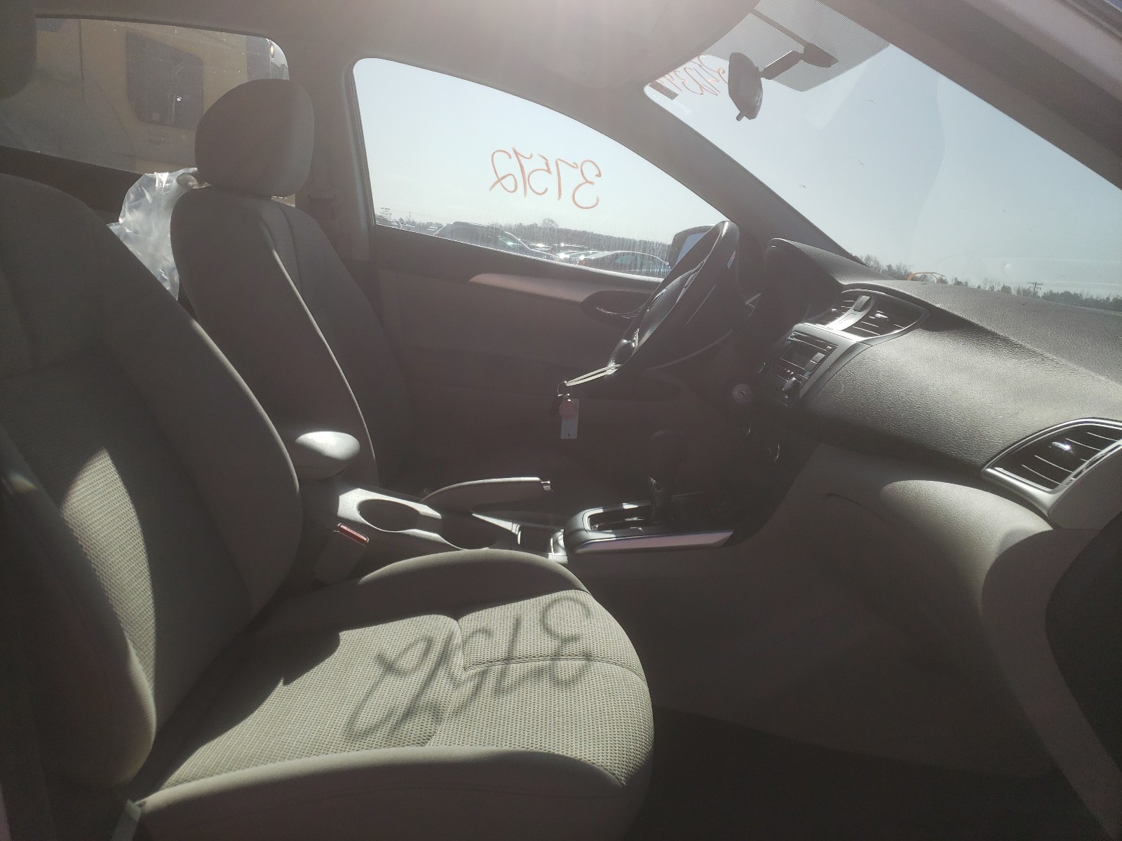 Photo 5 from auction – 2017 NISSAN SENTRA S with VIN 3N1AB7AP3HY205089