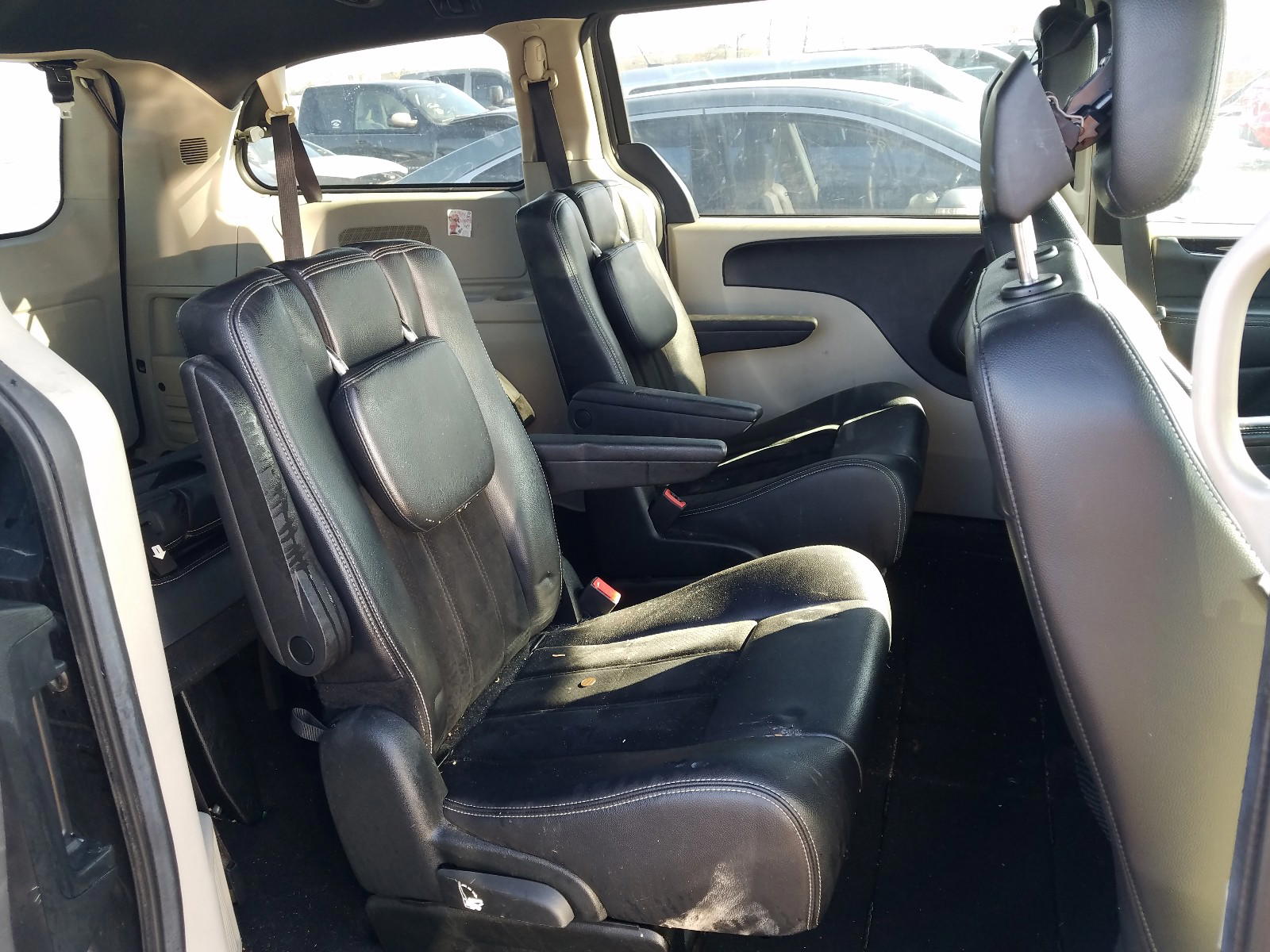 Photo 6 from auction – 2017 DODGE GRAND CARA with VIN 2C4RDGCG0HR678231