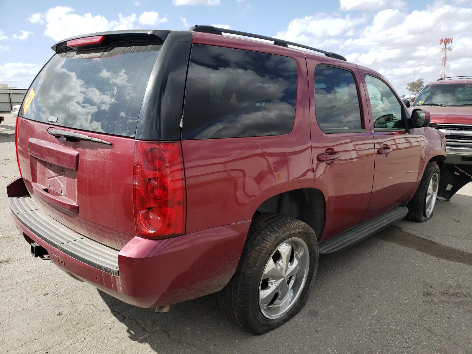 Photo 4 from auction – 2007 GMC YUKON with VIN 1GKFC13J97R136987