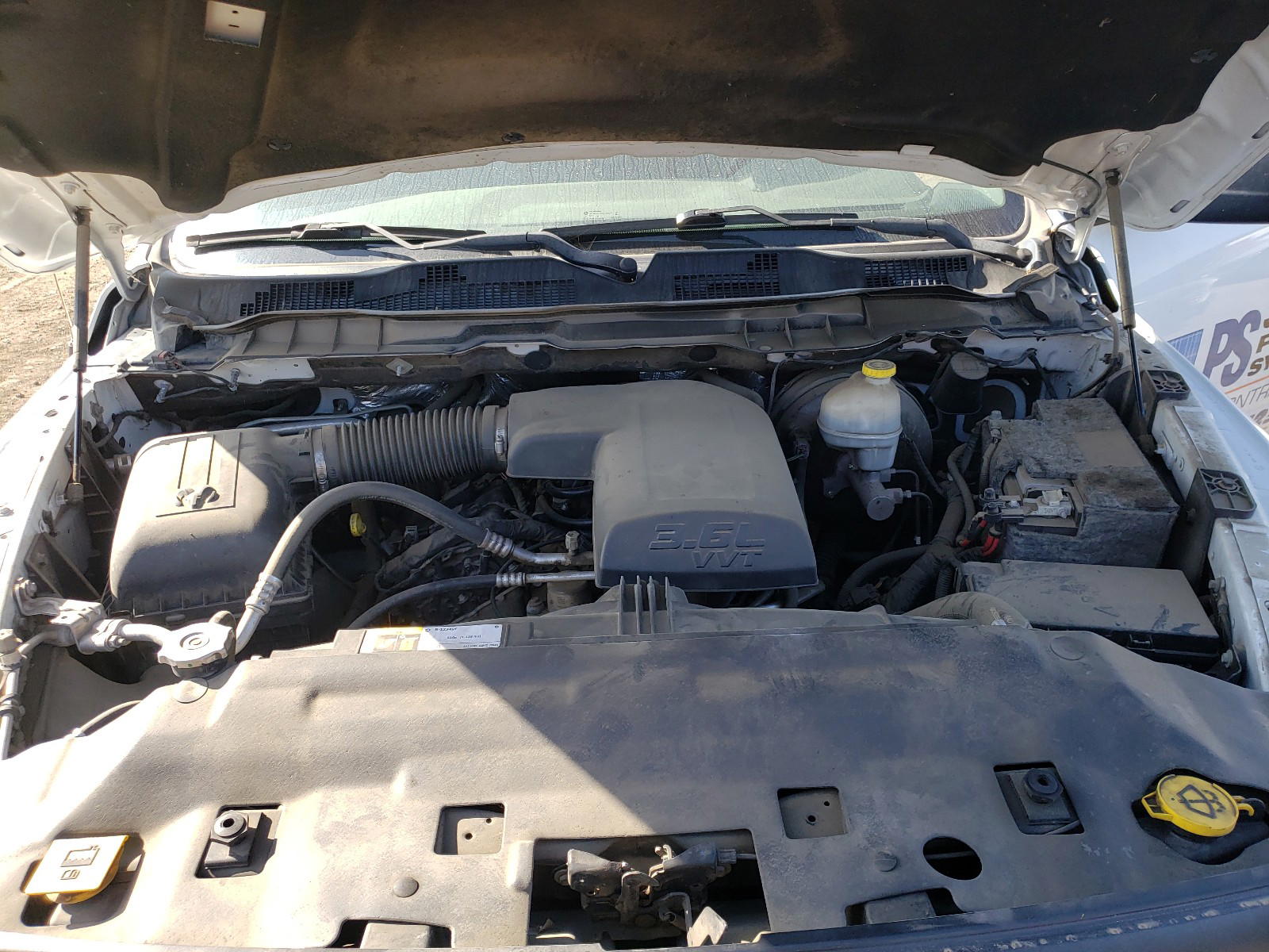 Photo 7 from auction – 2016 RAM 1500 ST with VIN 3C6JR6DG7GG290688