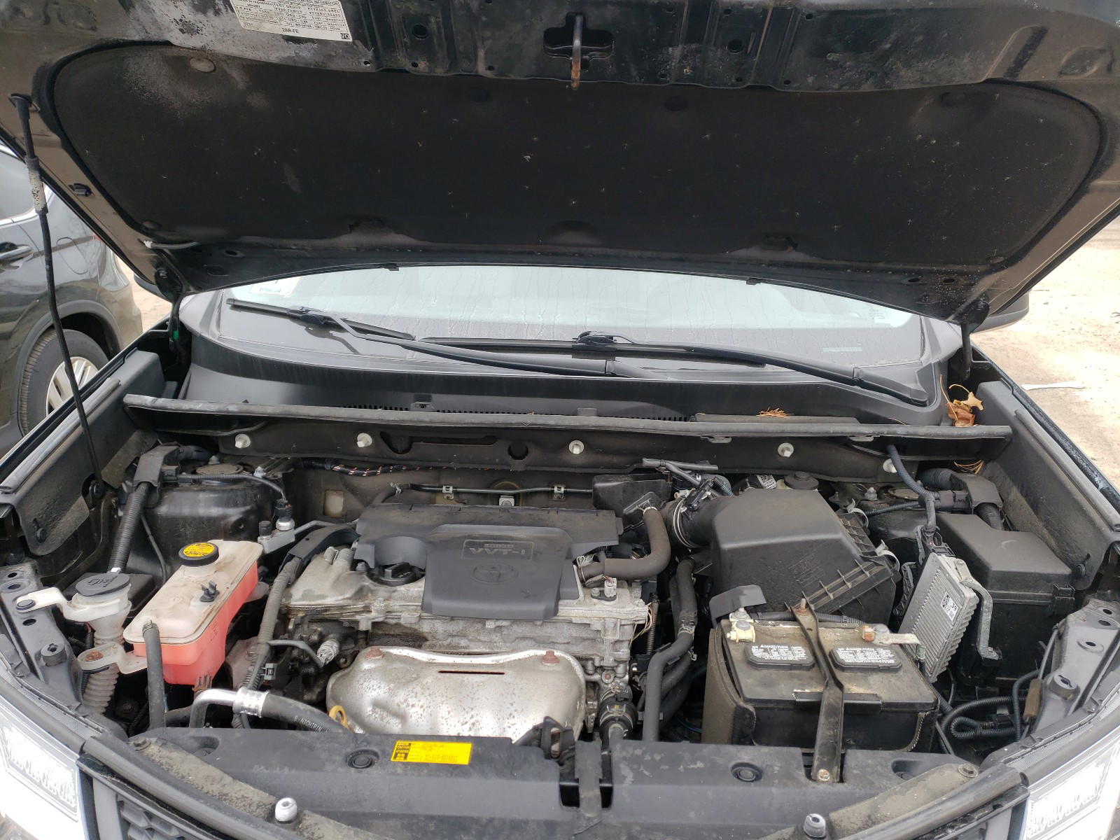 Photo 7 from auction – 2015 TOYOTA RAV4 LE with VIN 2T3BFREV2FW249243