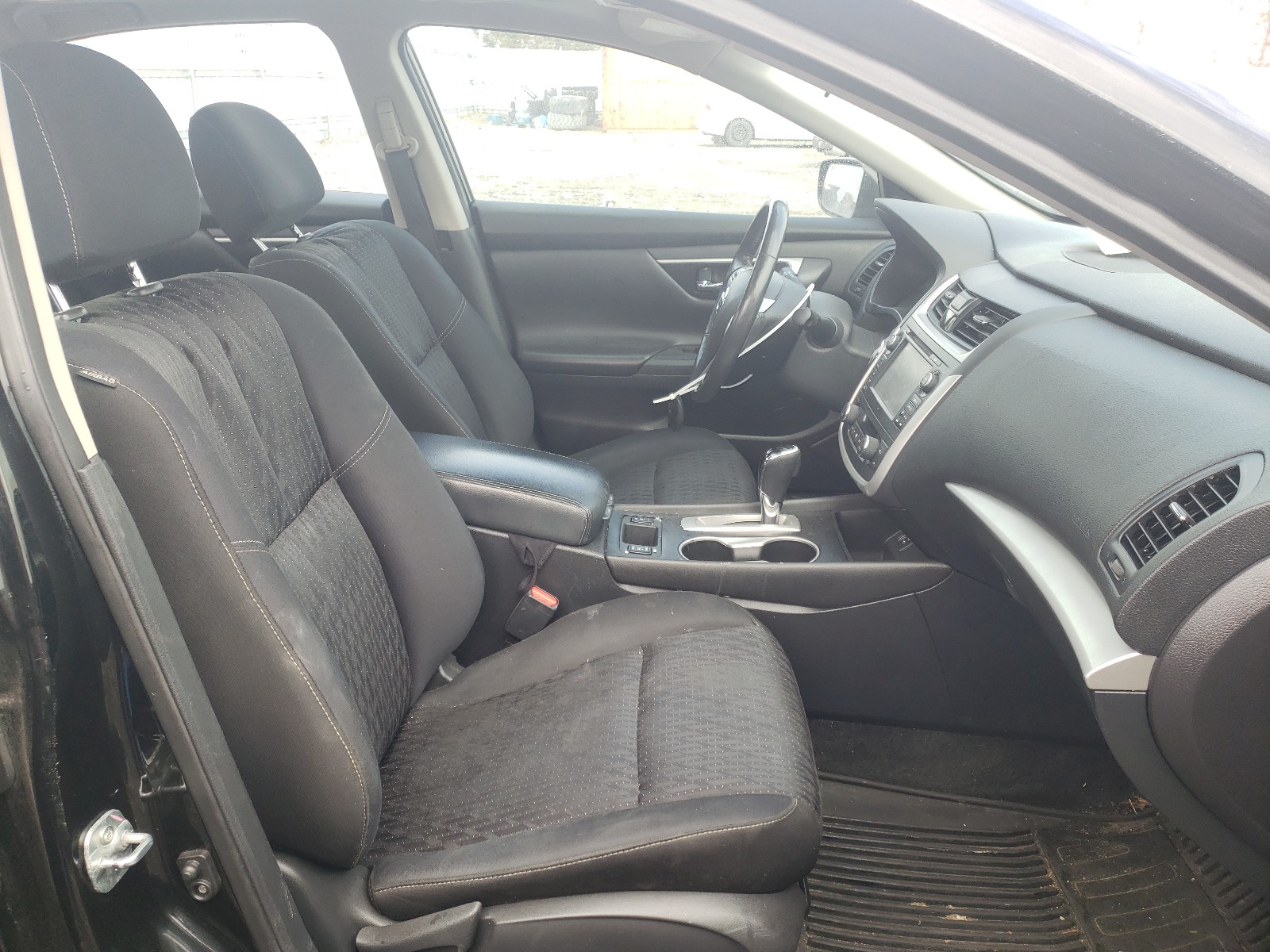 Photo 5 from auction – 2017 NISSAN ALTIMA 2.5 with VIN 1N4AL3AP1HN311739