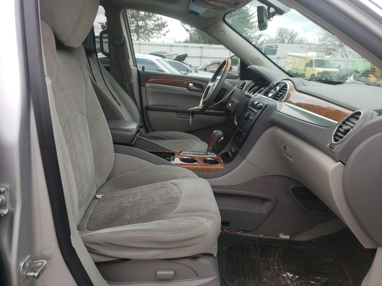 Photo 5 from auction – 2009 BUICK ENCLAVE CX with VIN 5GAER13D49J208021