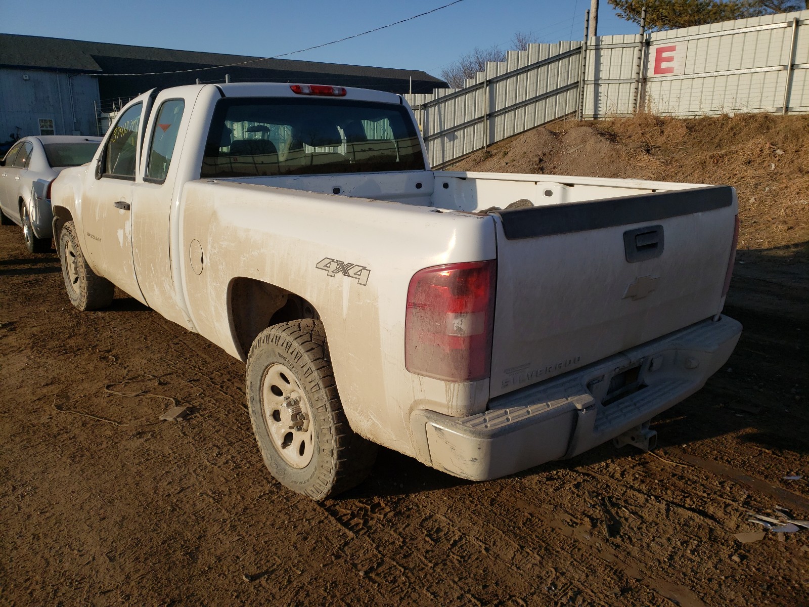 Photo 3 from auction – 2013 CHEVROLET SILVERADO with VIN 1GCRKPE79DZ301660