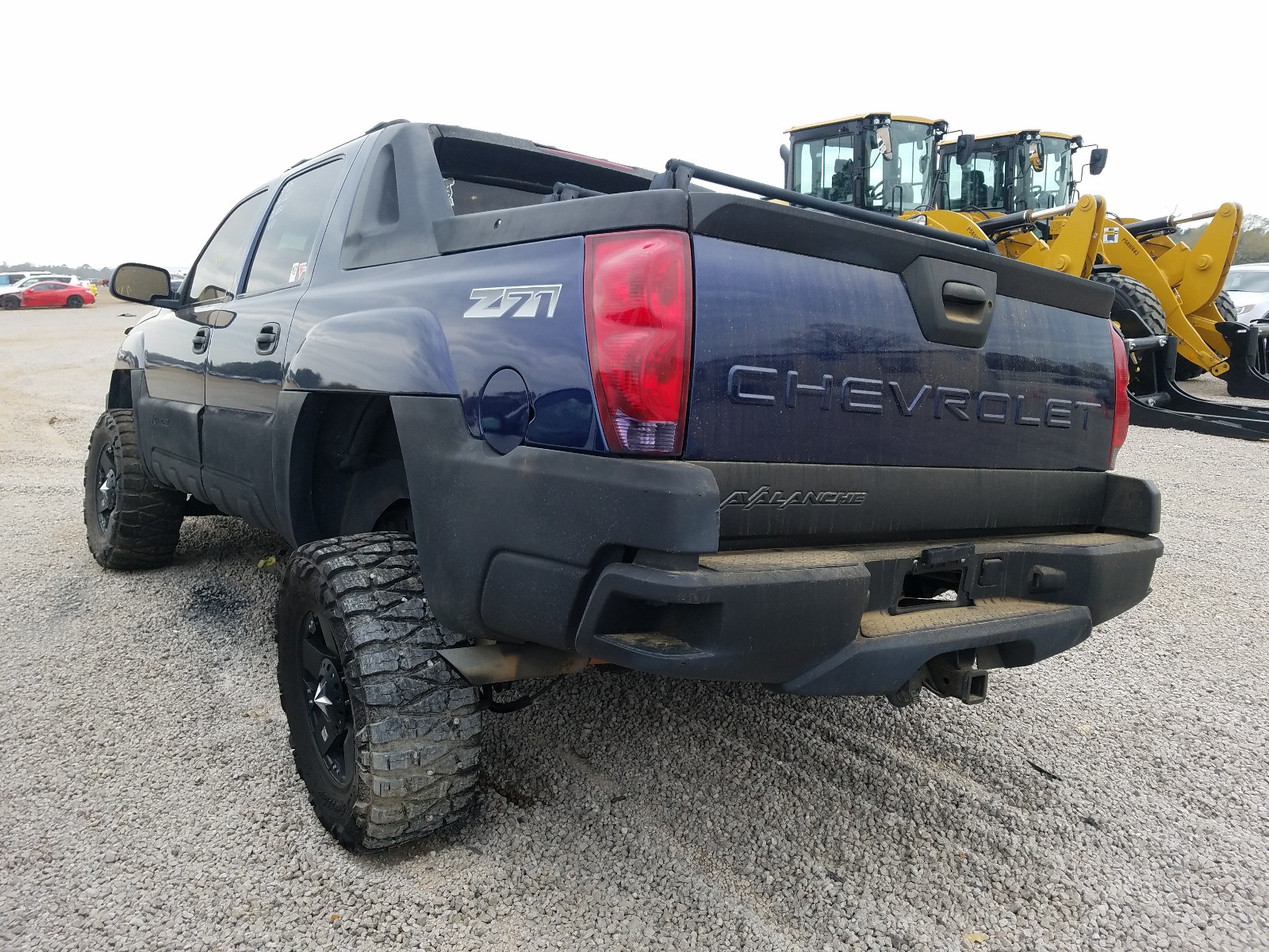 Photo 3 from auction – 2002 CHEVROLET AVALANCHE with VIN 3GNEK13T92G226426