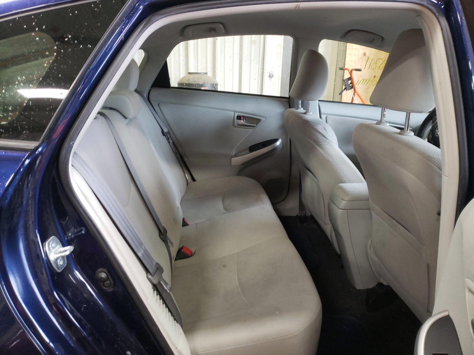 Photo 6 from auction – 2013 TOYOTA PRIUS with VIN JTDKN3DU8D1731204