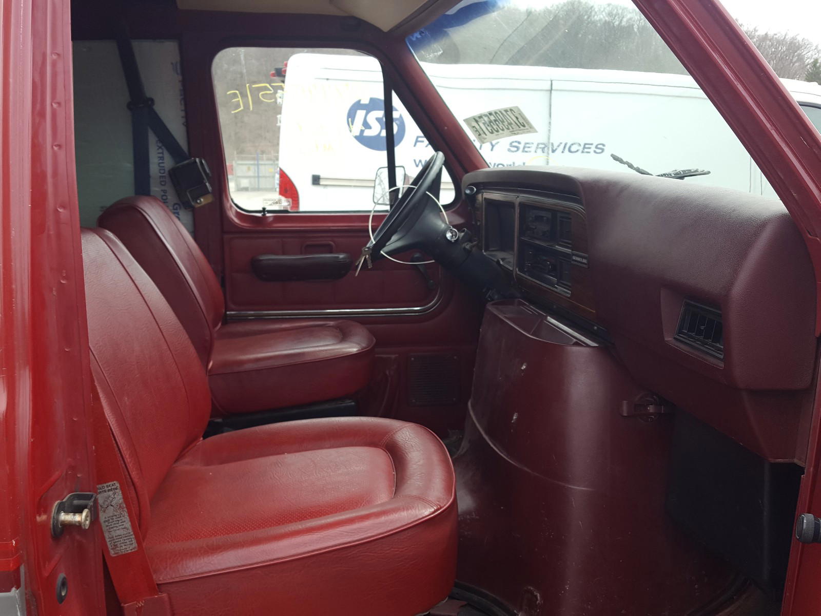 Photo 5 from auction – 1990 FORD ECONOLINE with VIN 1FTJE34H0LHA59918