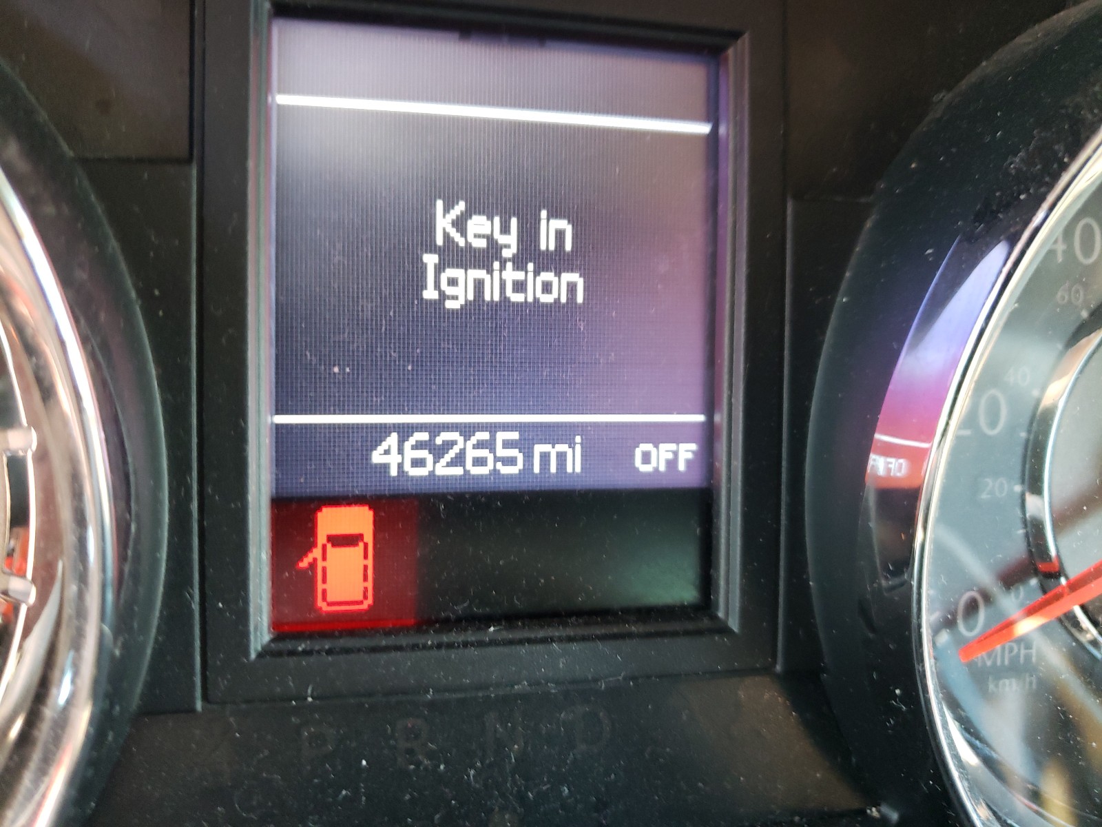 Photo 8 from auction – 2014 CHRYSLER TOWN & COU with VIN 2C4RC1BGXER191843