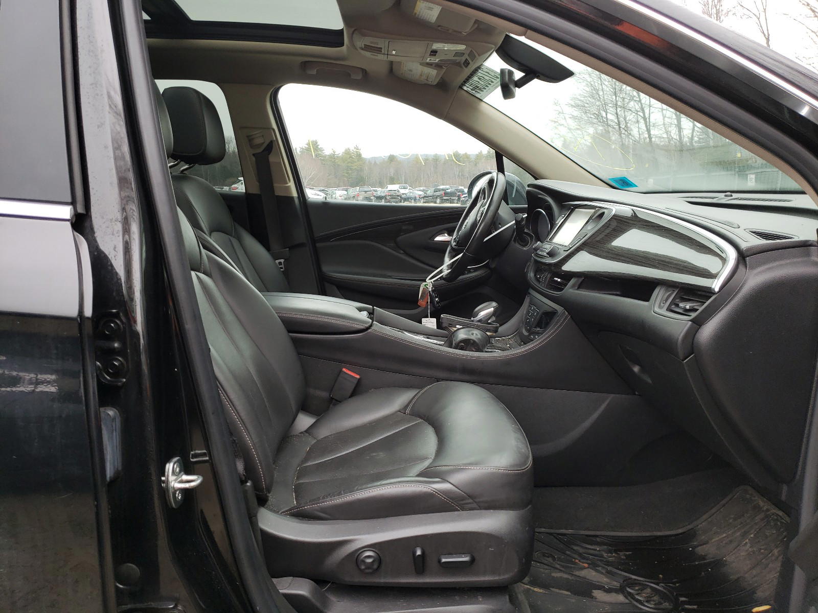 Photo 5 from auction – 2018 BUICK ENVISION E with VIN LRBFX2SA1JD004493
