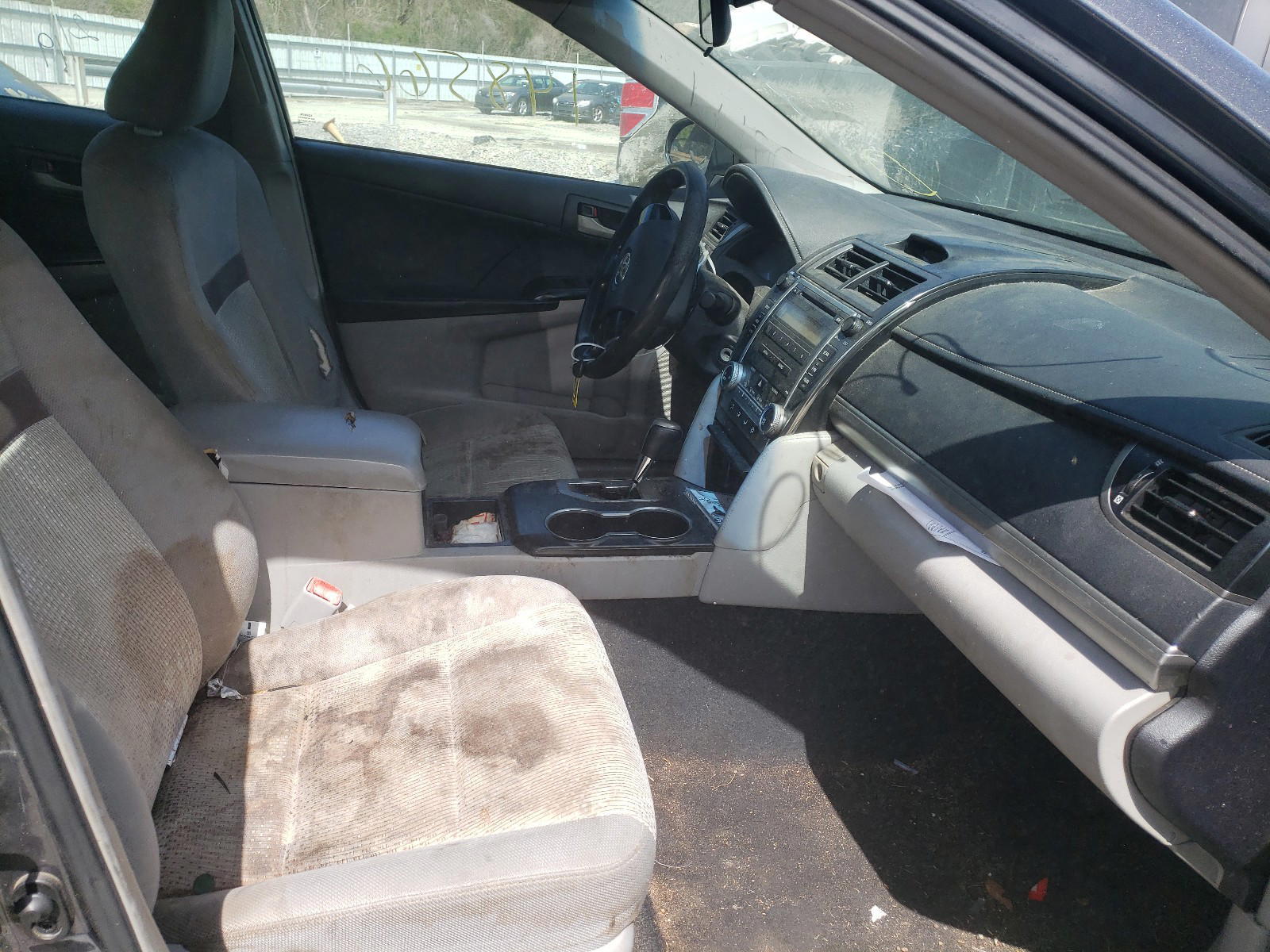 Photo 5 from auction – 2012 TOYOTA CAMRY BASE with VIN 4T1BF1FK2CU614496