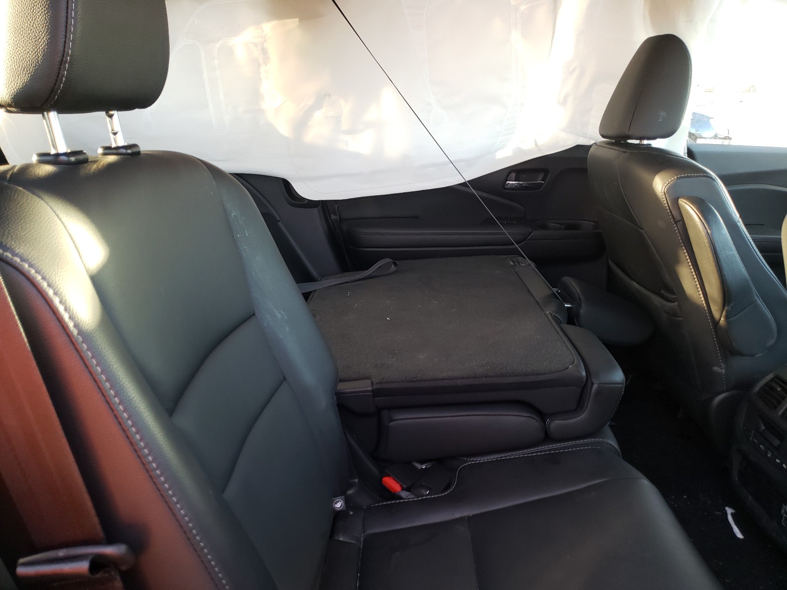 Photo 6 from auction – 2020 HONDA PILOT EXL with VIN 5FNYF6H57LB025746